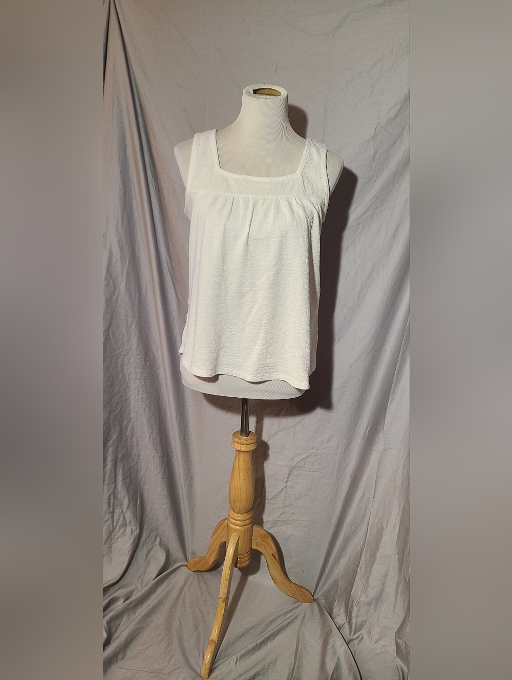 Eddie Bauer White Square-Neck Sleeveless Tank